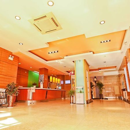 锦江之星风尚太原建南汽车站酒店 外观 照片